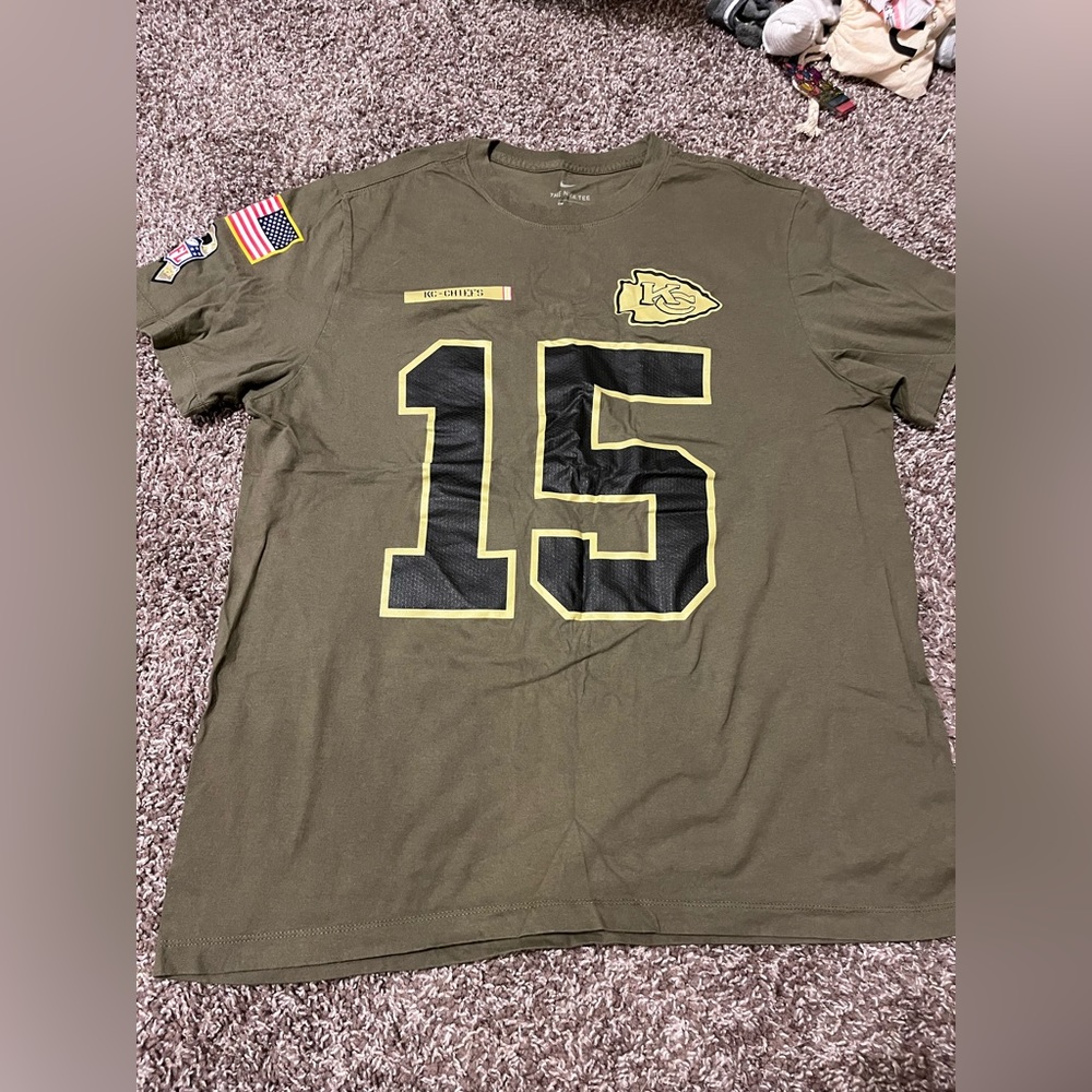 nwot Nike KC chiefs shirt